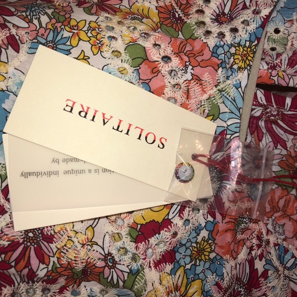 Women’s floral eyelet summer top by Solitaire NWT Size Large - Picture 4 of 7